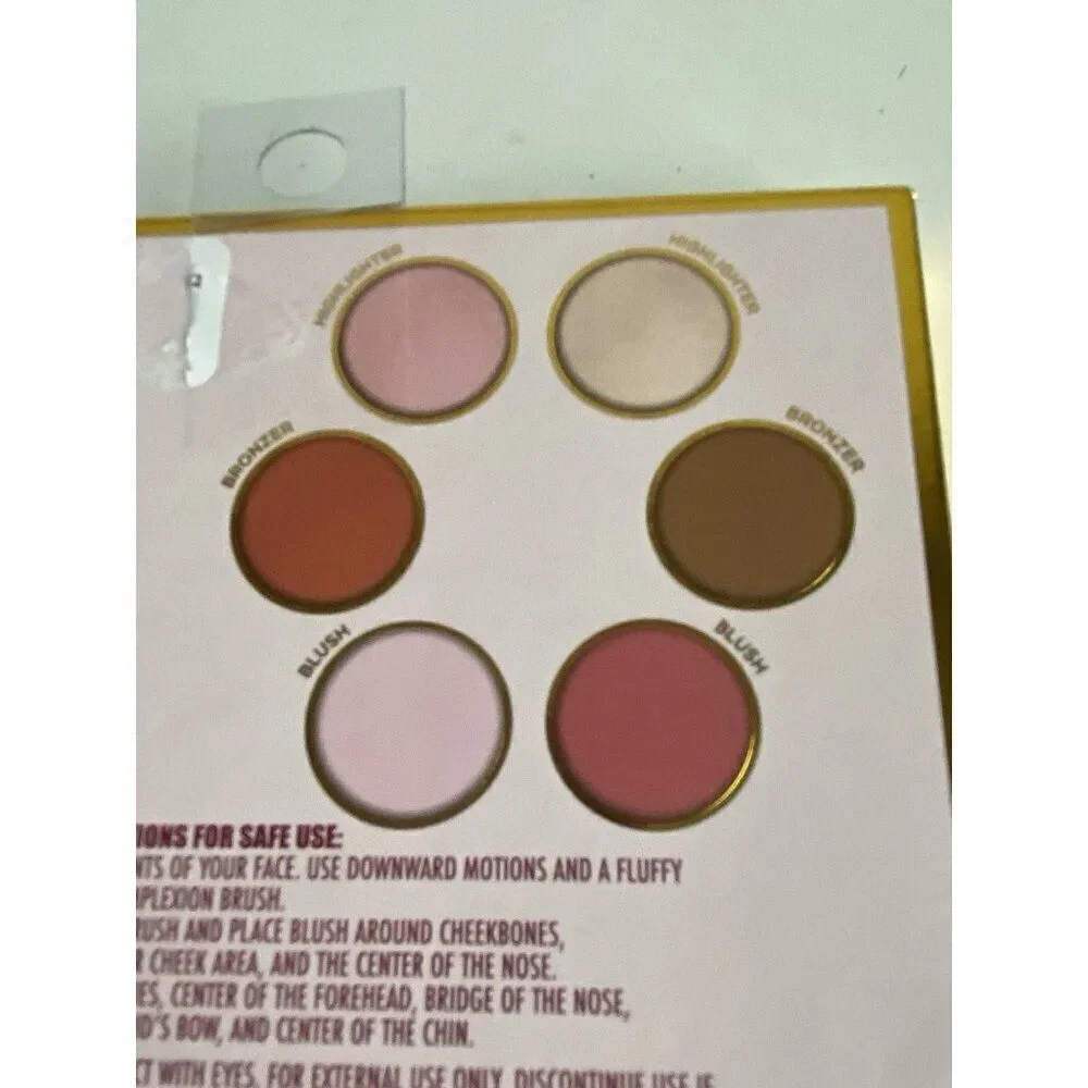 Disney SNOW WHITE 6 Shade Complexion Palette Blush Highlighter Bronzer‎ Mirror